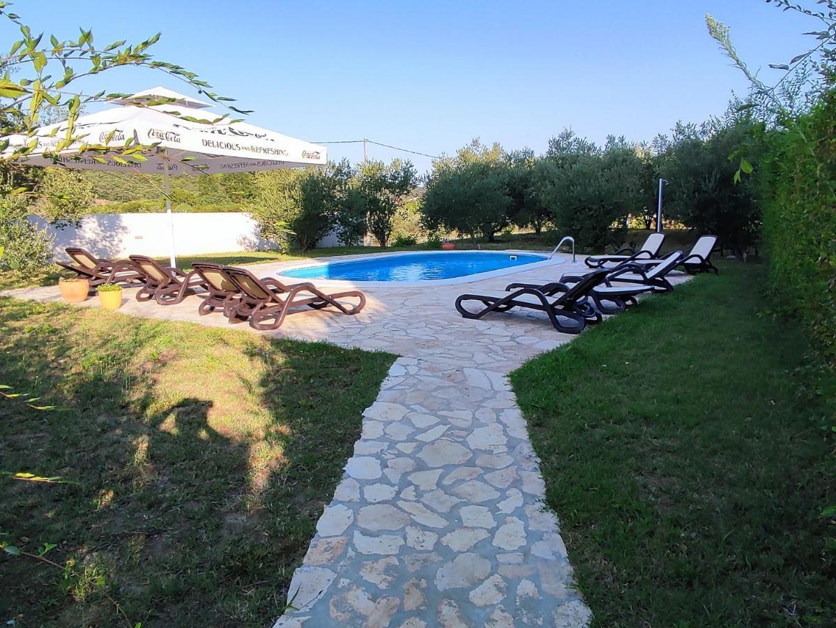 Apartment Arba 1 With Heated Pool Rab Town Zewnętrze zdjęcie