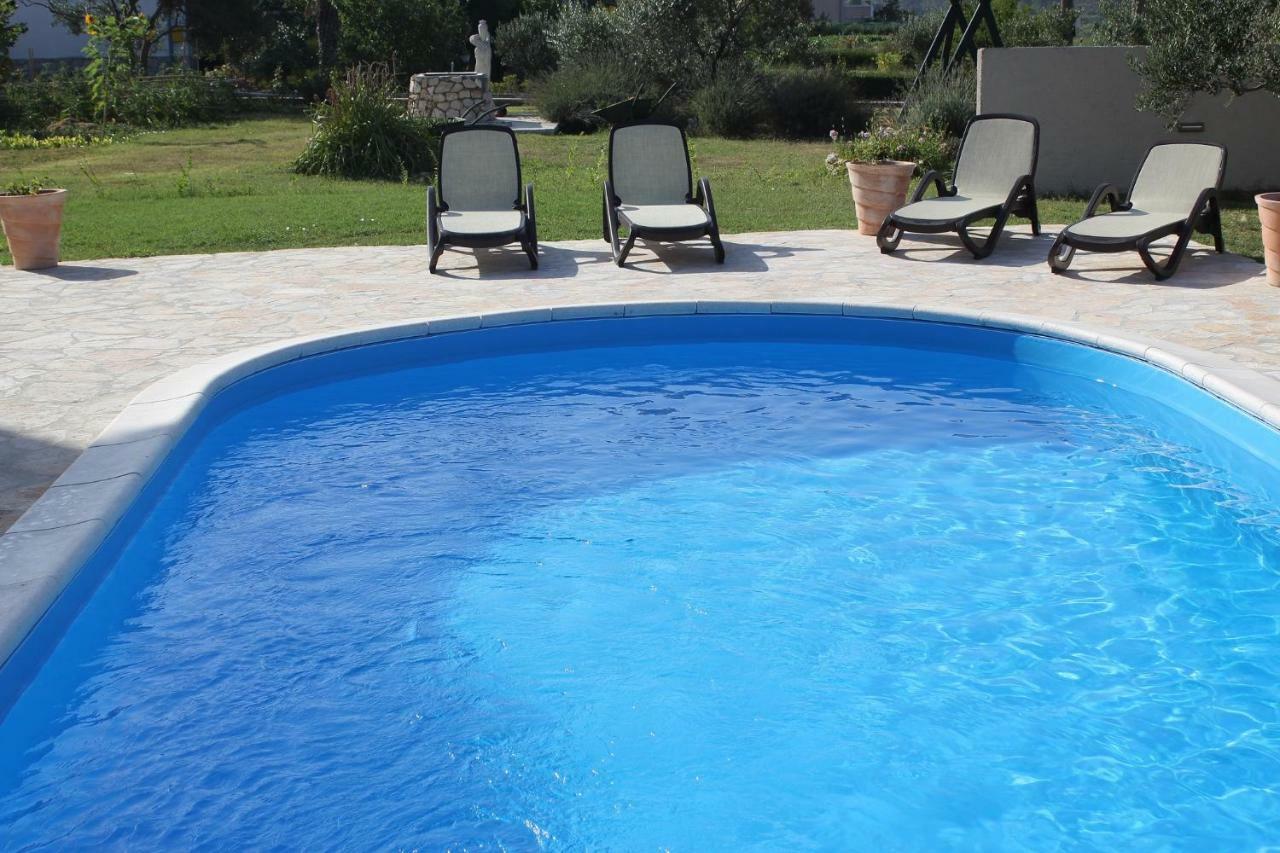 Apartment Arba 1 With Heated Pool Rab Town Zewnętrze zdjęcie